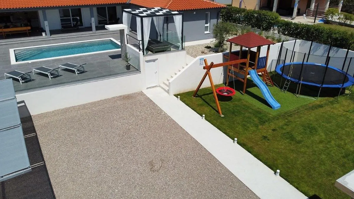 Villa Franco Svetvinčenat Сasa de vacaciones
