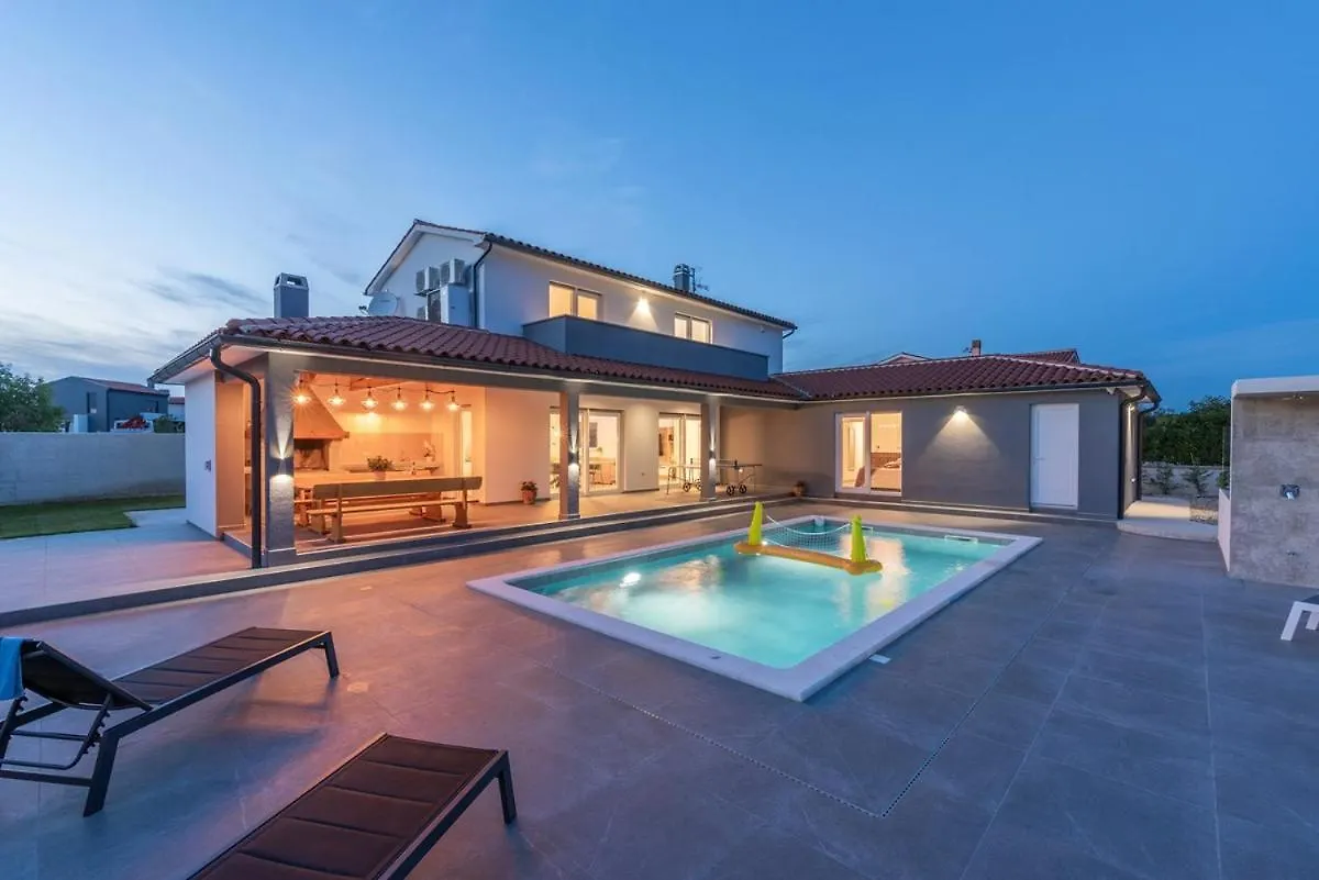 Villa Franco Svetvinčenat 0*,  Croacia