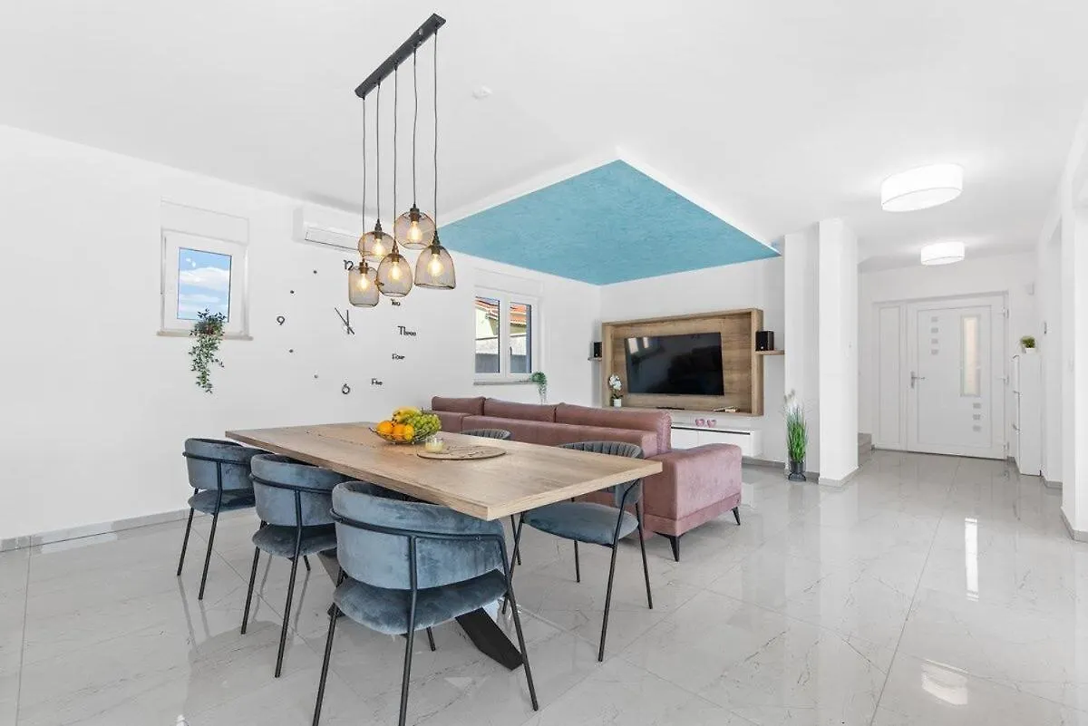 Villa Franco Svetvincenat Holiday home